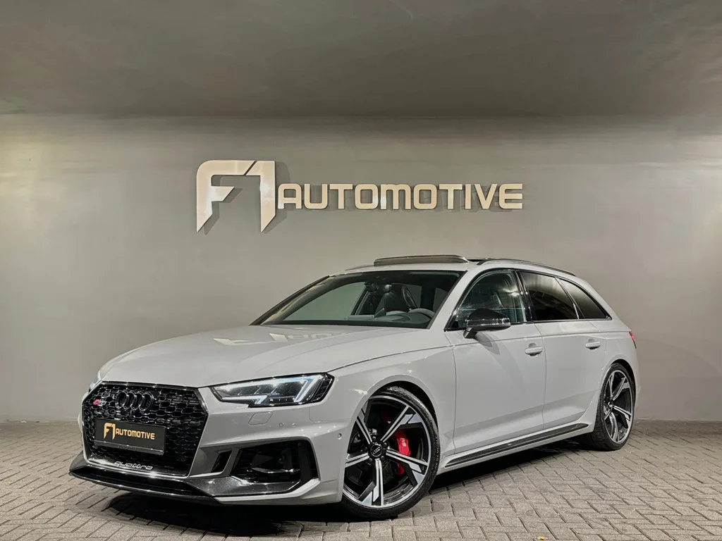 Audi RS4 (2019) — foto 1