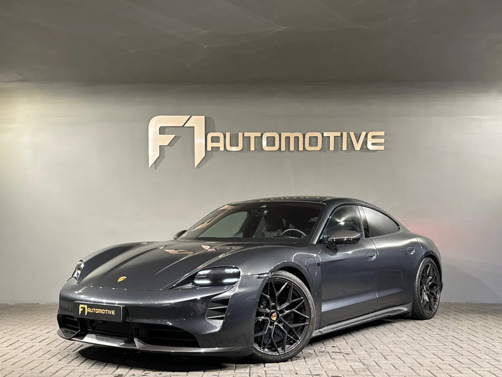 Porsche Taycan (2020) — foto 1