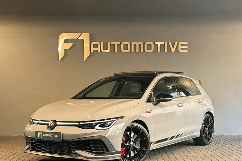 Volkswagen Golf (2024)