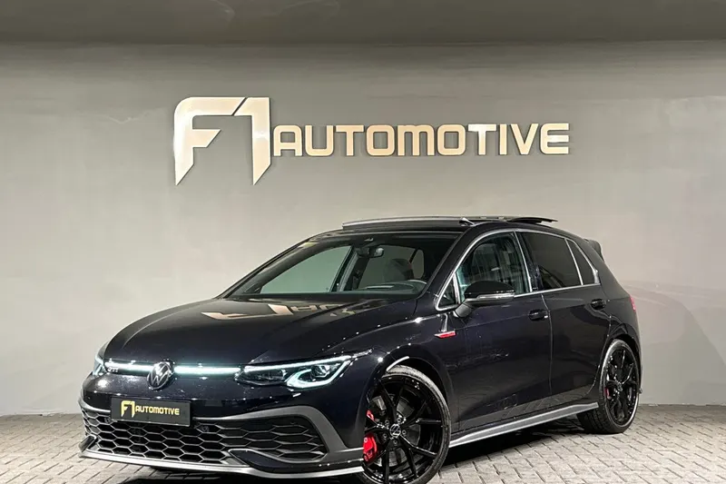 Volkswagen Golf (2023)