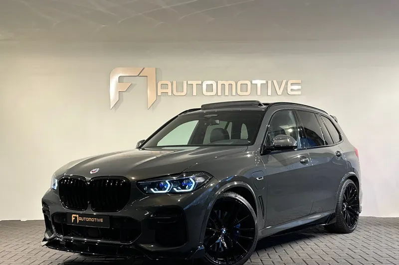 BMW X5 (2022)