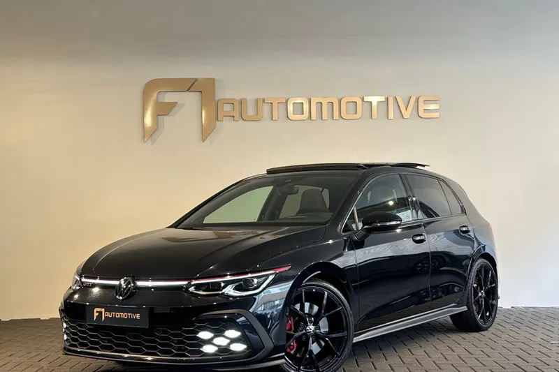 Volkswagen Golf (2023)
