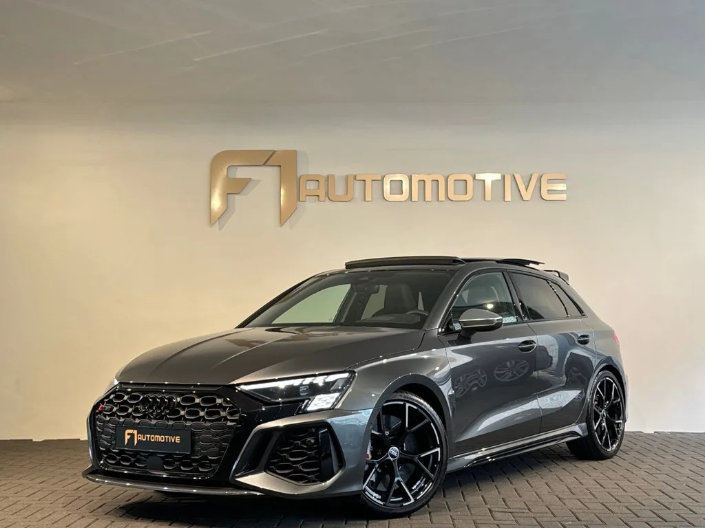 Audi RS3 (2022) — foto 1