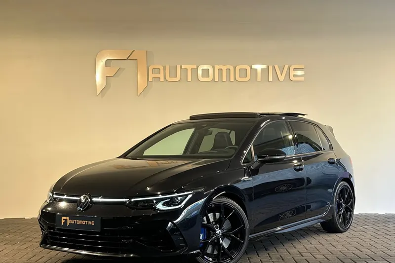 Volkswagen Golf (2023)