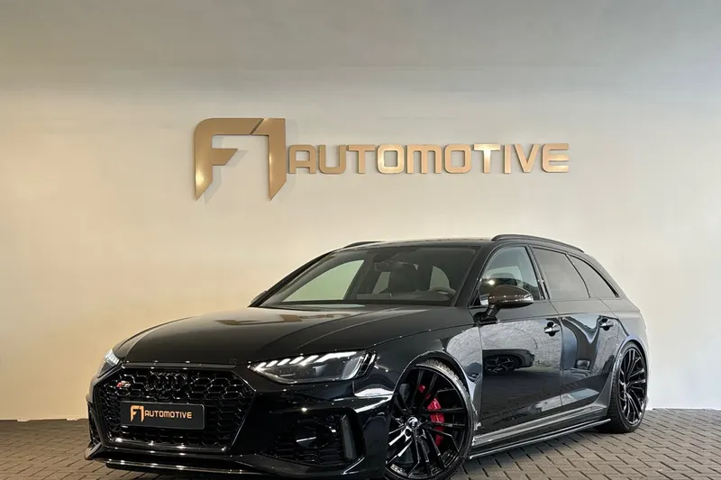 Audi RS4 (2020)