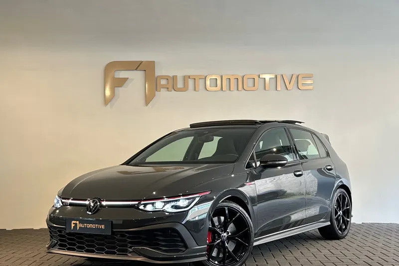 Volkswagen Golf (2023)