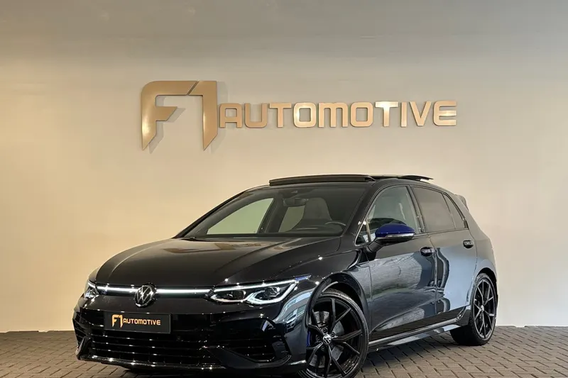 Volkswagen Golf (2023)