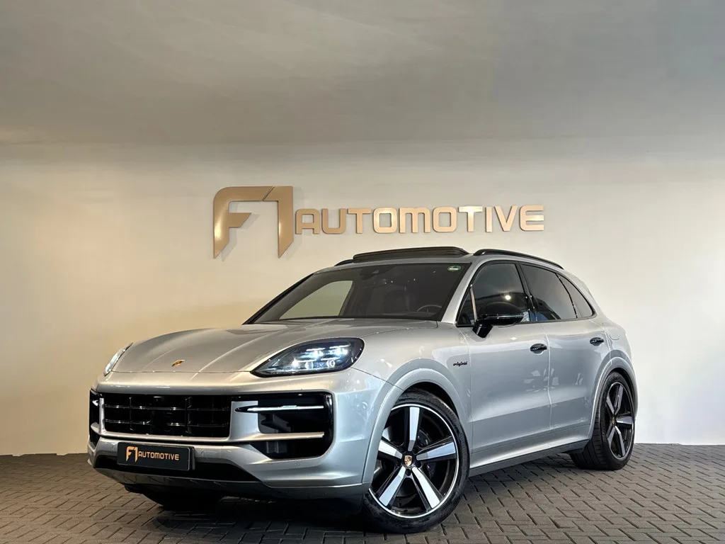 Porsche Cayenne (2023) — foto 1