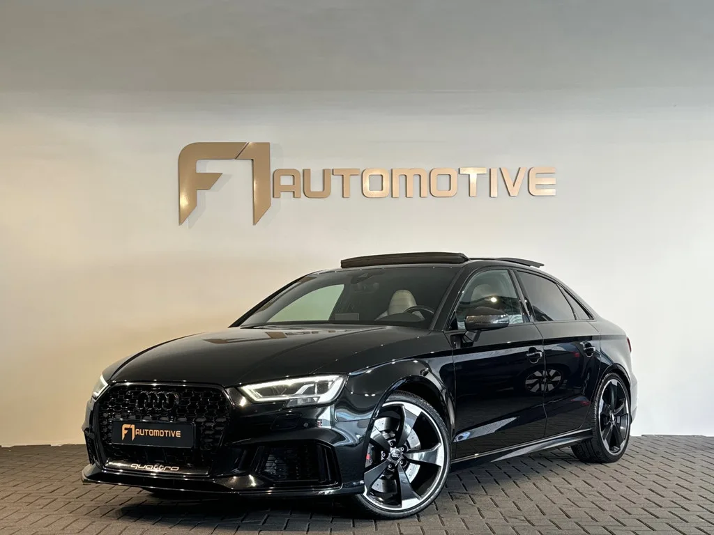 Audi RS3 (2017) — foto 1