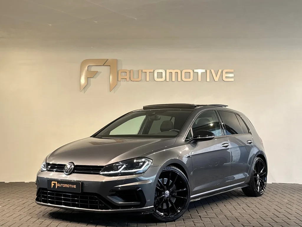 Volkswagen Golf (2019) — foto 1