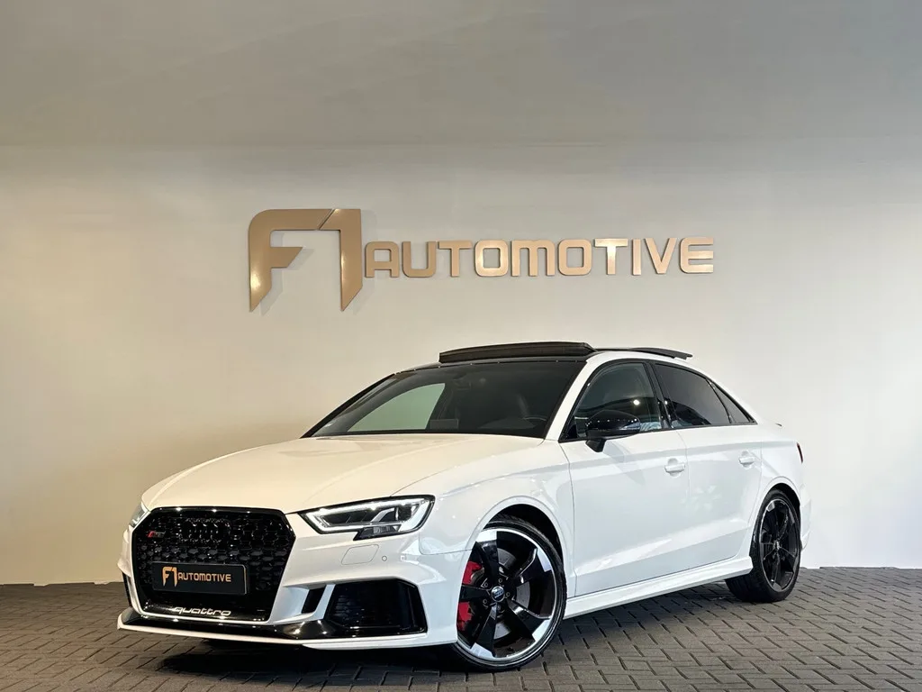 Audi RS3 (2019) — foto 1