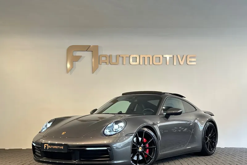 Porsche 911 (2020)