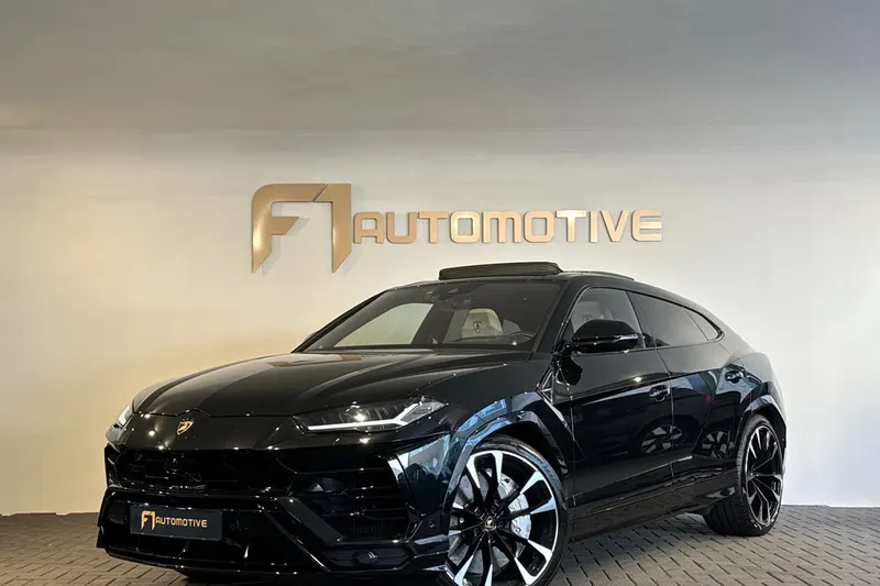 Lamborghini Urus (2021)