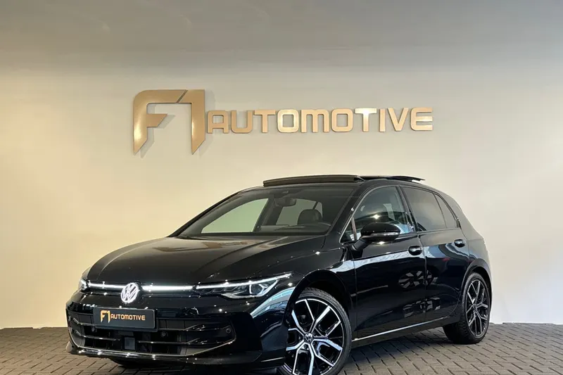 Volkswagen Golf (2024)