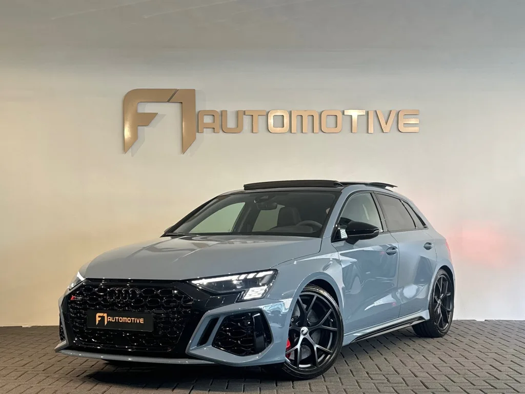 Audi RS3 (2022) — foto 1