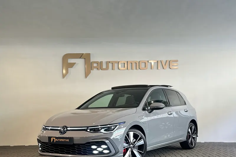 Volkswagen Golf (2022)