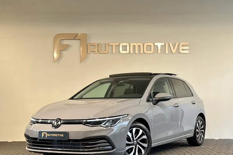 Volkswagen Golf (2022)