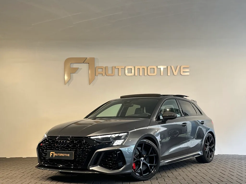 Audi RS3 (2022) — foto 1