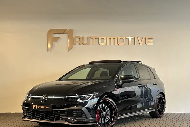 Volkswagen Golf (2024)