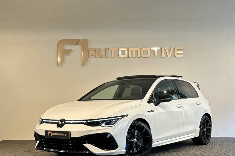 Volkswagen Golf (2023)