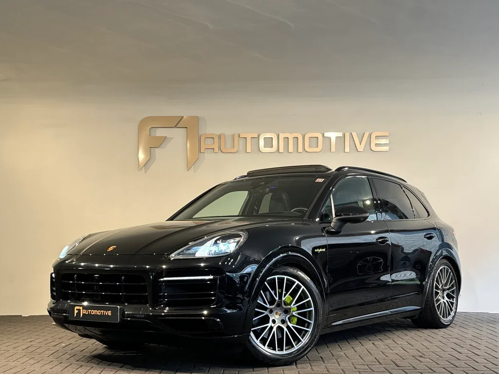 Porsche Cayenne (2022) — foto 1