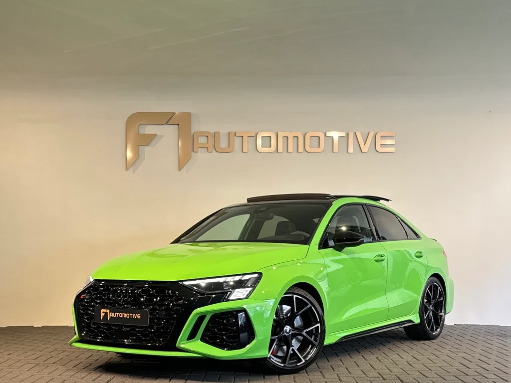 Audi RS 3 (2024) — foto 1