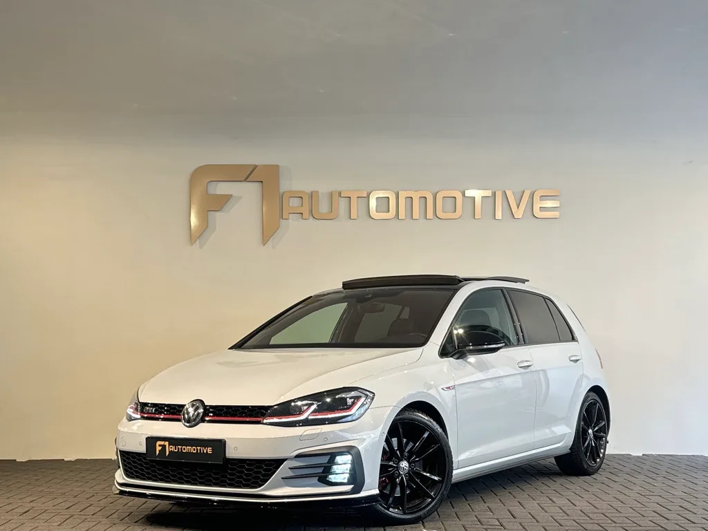 Volkswagen Golf (2017) — foto 1