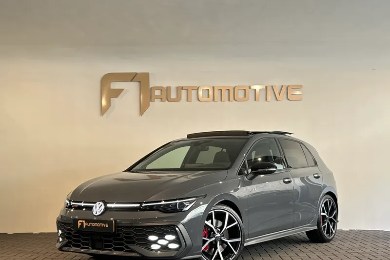 Volkswagen Golf (2024)