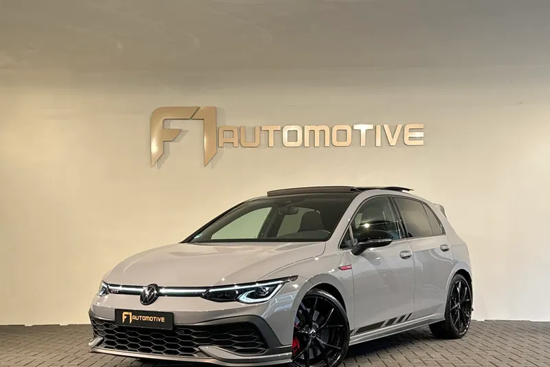 Volkswagen Golf (2023)