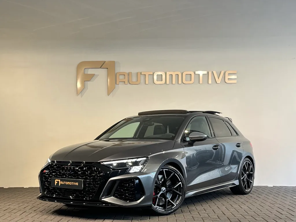 Audi RS 3 (2022) — foto 1