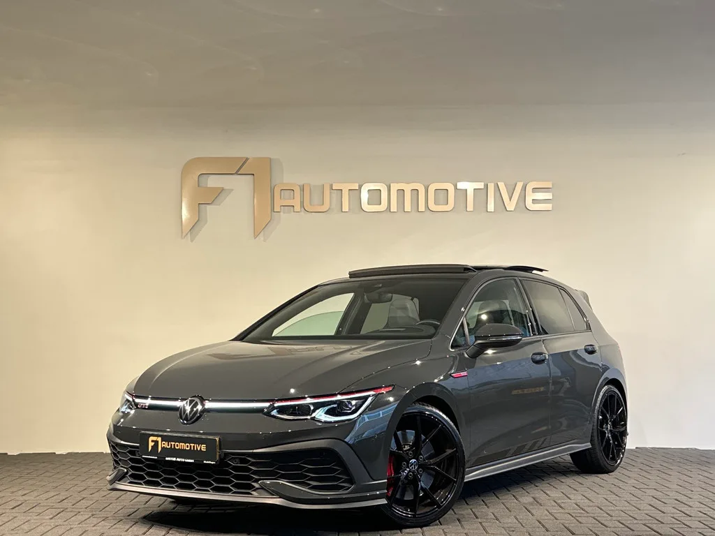 Volkswagen Golf (2023) — foto 1