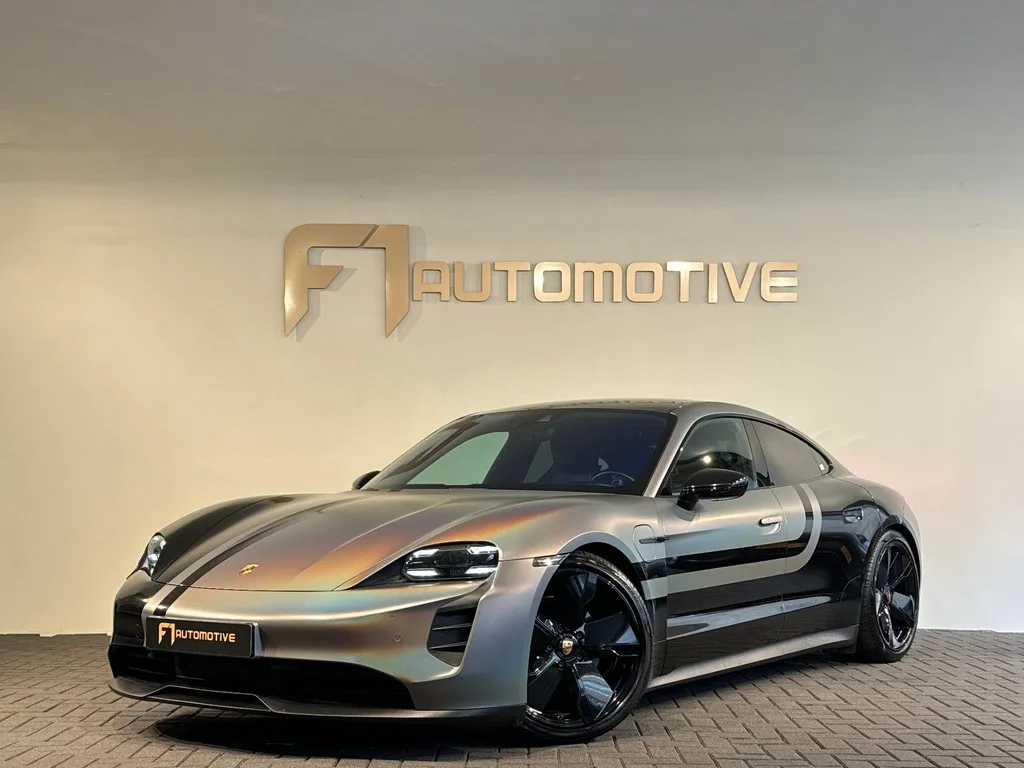 Porsche Taycan (2020) — foto 1