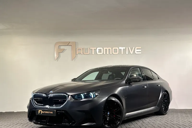 BMW M5 (2025)