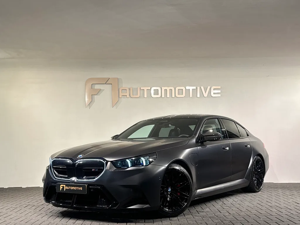 BMW M5 (2025) — foto 1