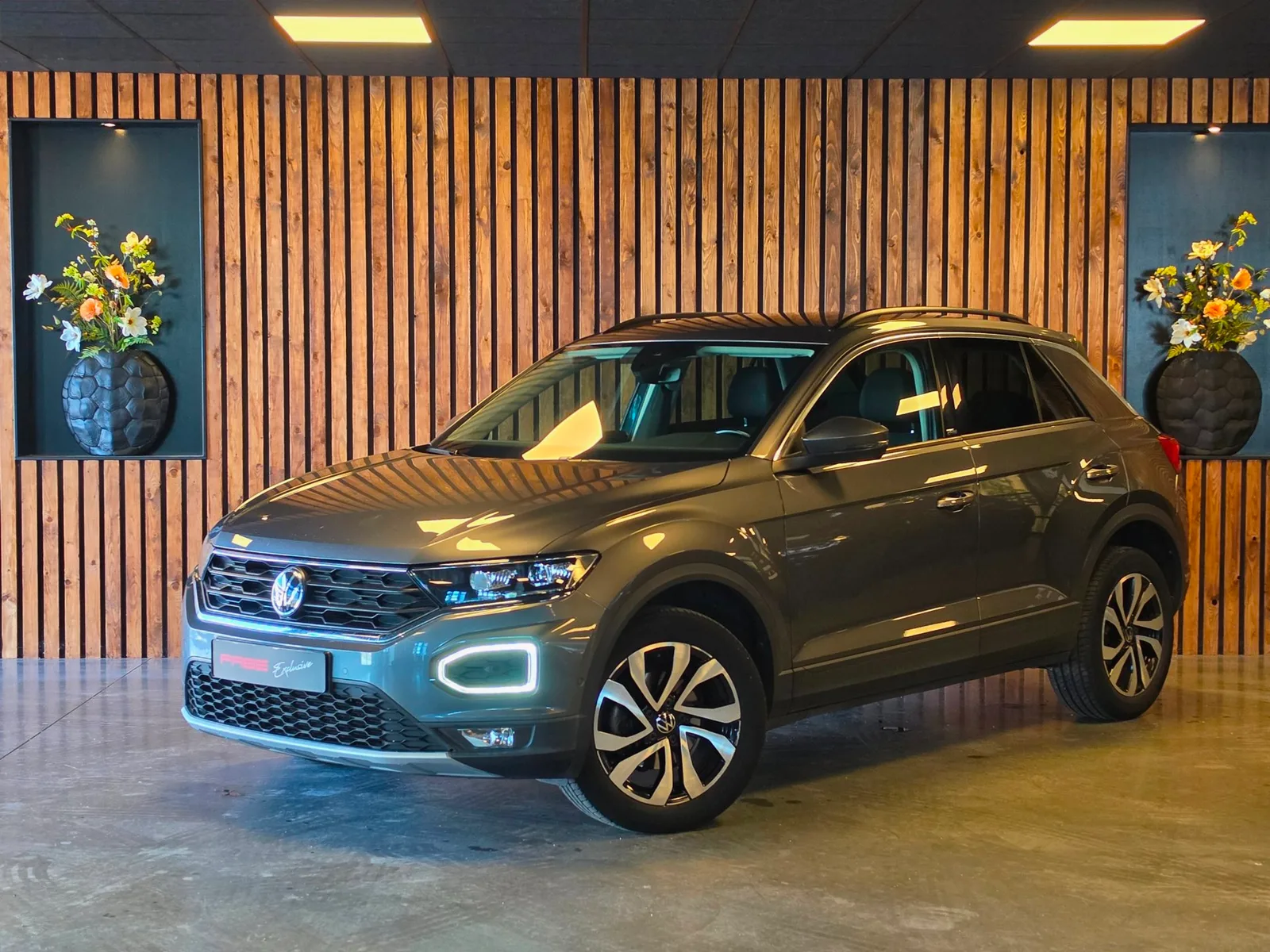 Volkswagen T-Roc (2021) — foto 1