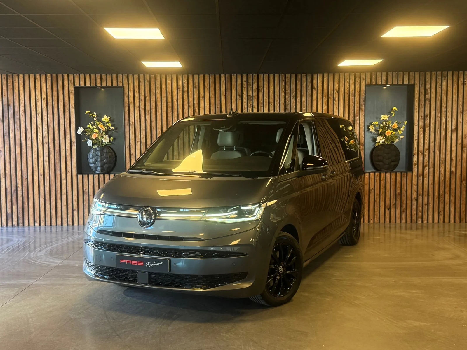 Volkswagen Multivan (2022) — foto 1