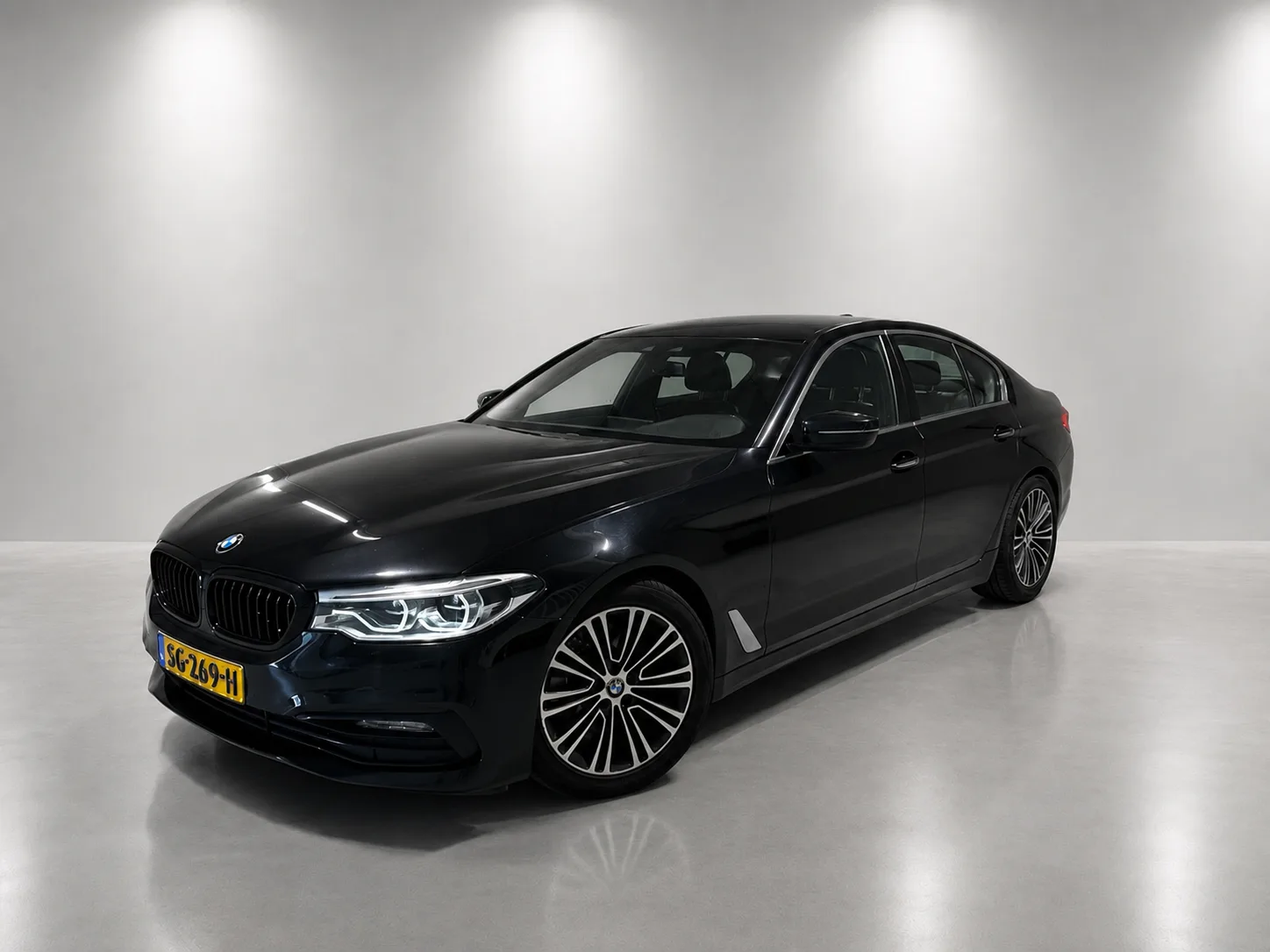 BMW 5-Serie (2019) — foto 1