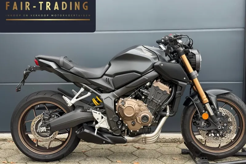 Honda CB650R (2021)