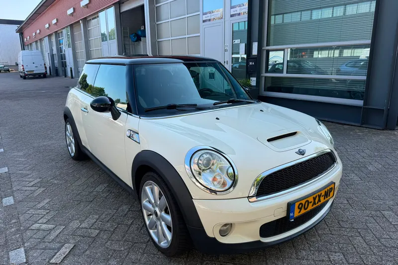 MINI Cooper (2007)