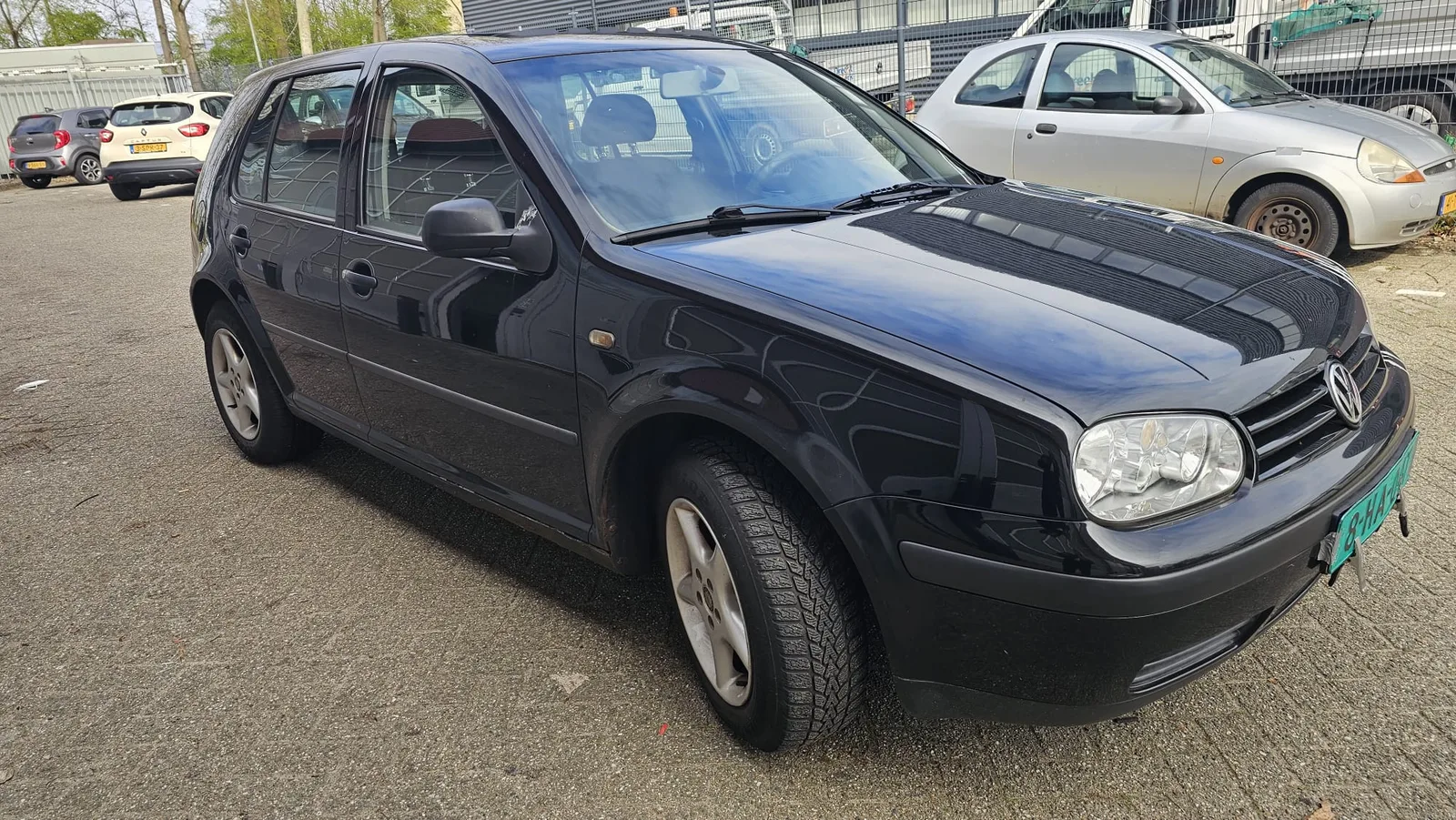 Volkswagen Golf (1998) — foto 1