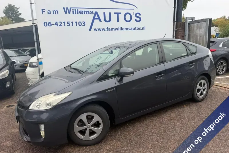 Toyota Prius (2013)