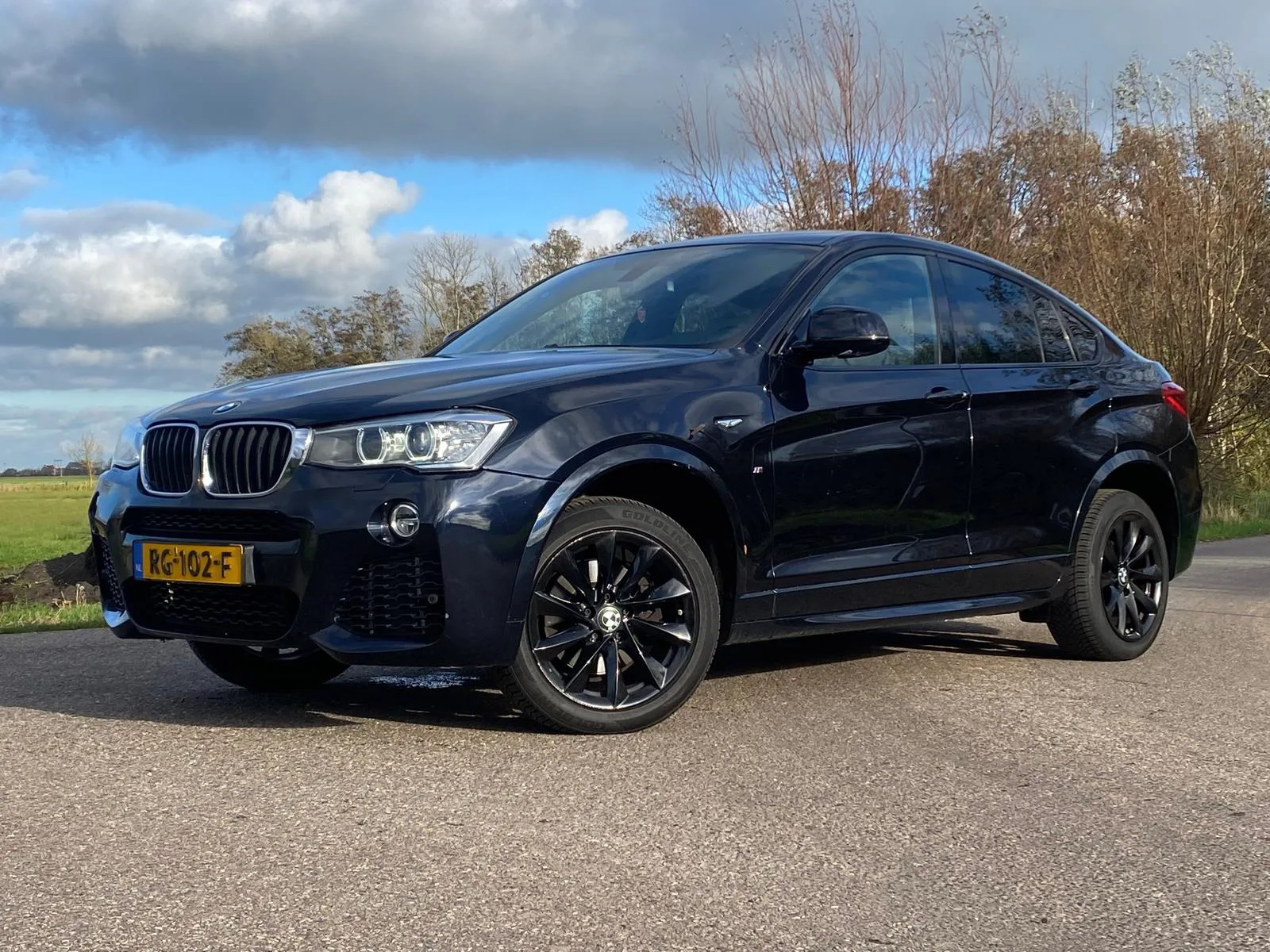 BMW X4 (2016) — foto 1