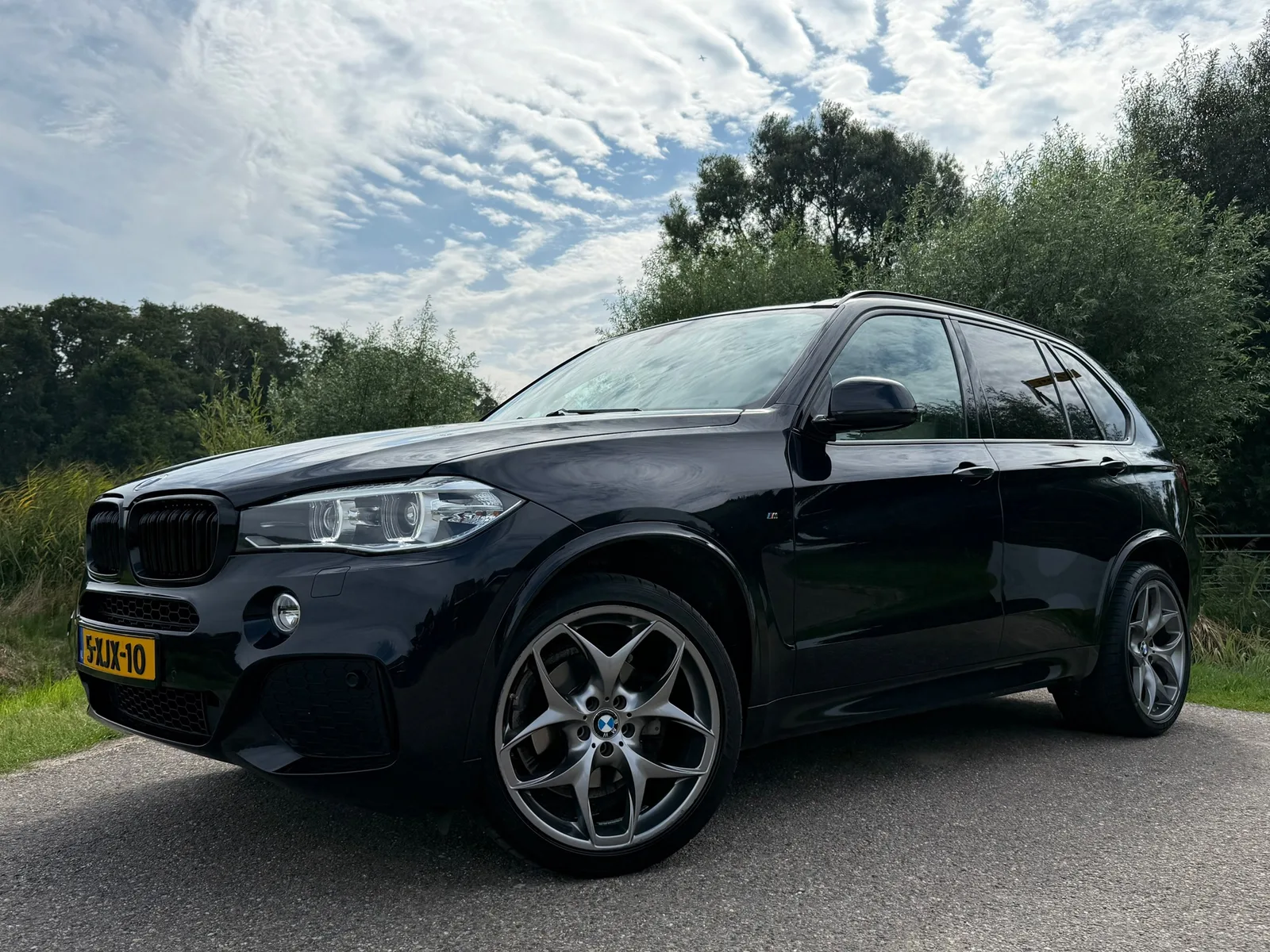 BMW X5 (2014) — foto 1