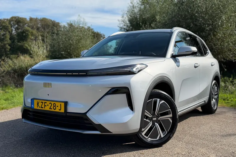 Geely Starray EM-i (2026)
