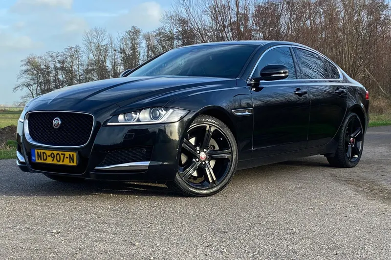 Jaguar XF (2017)