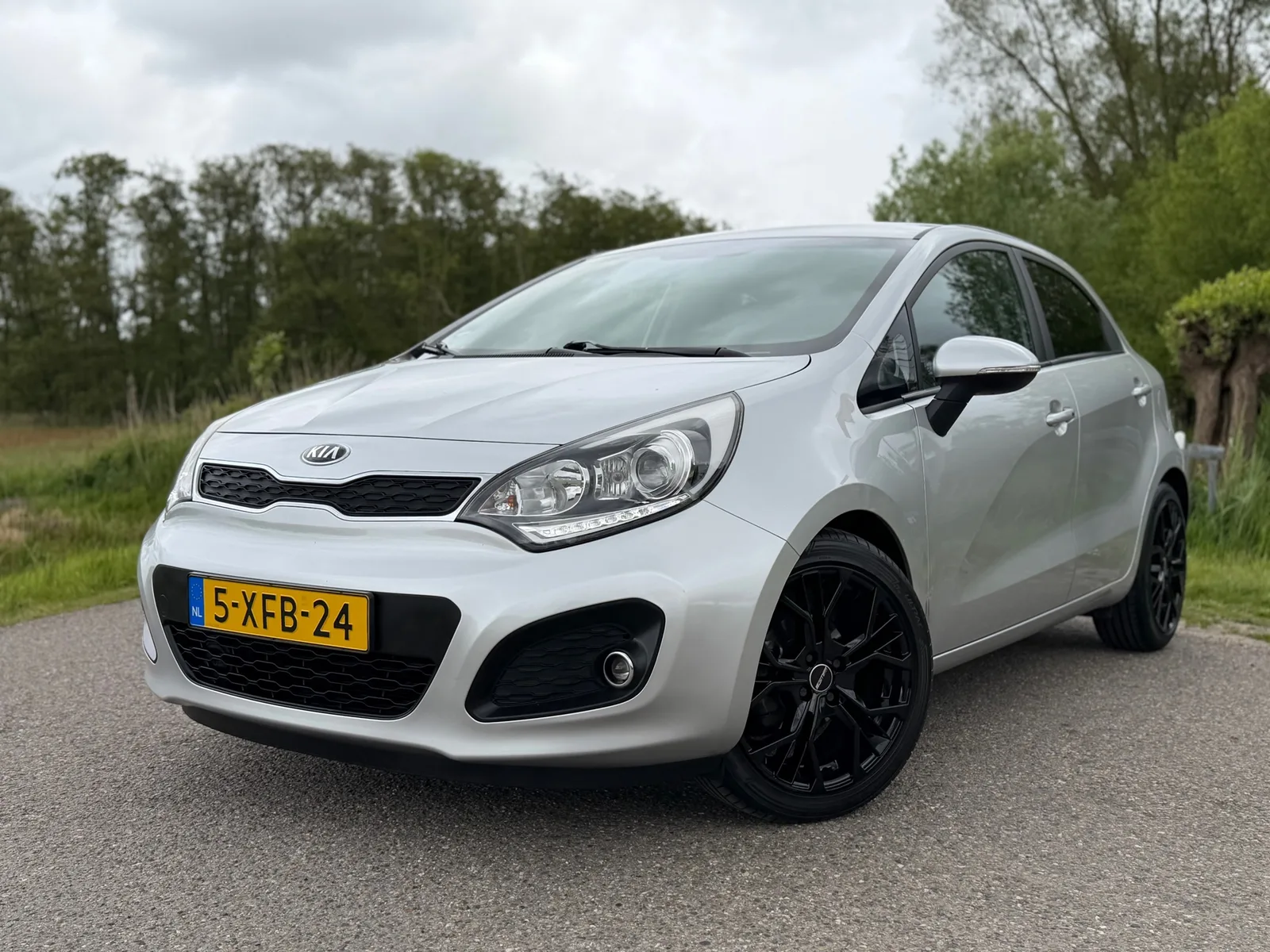 Kia Rio (2014) — foto 1