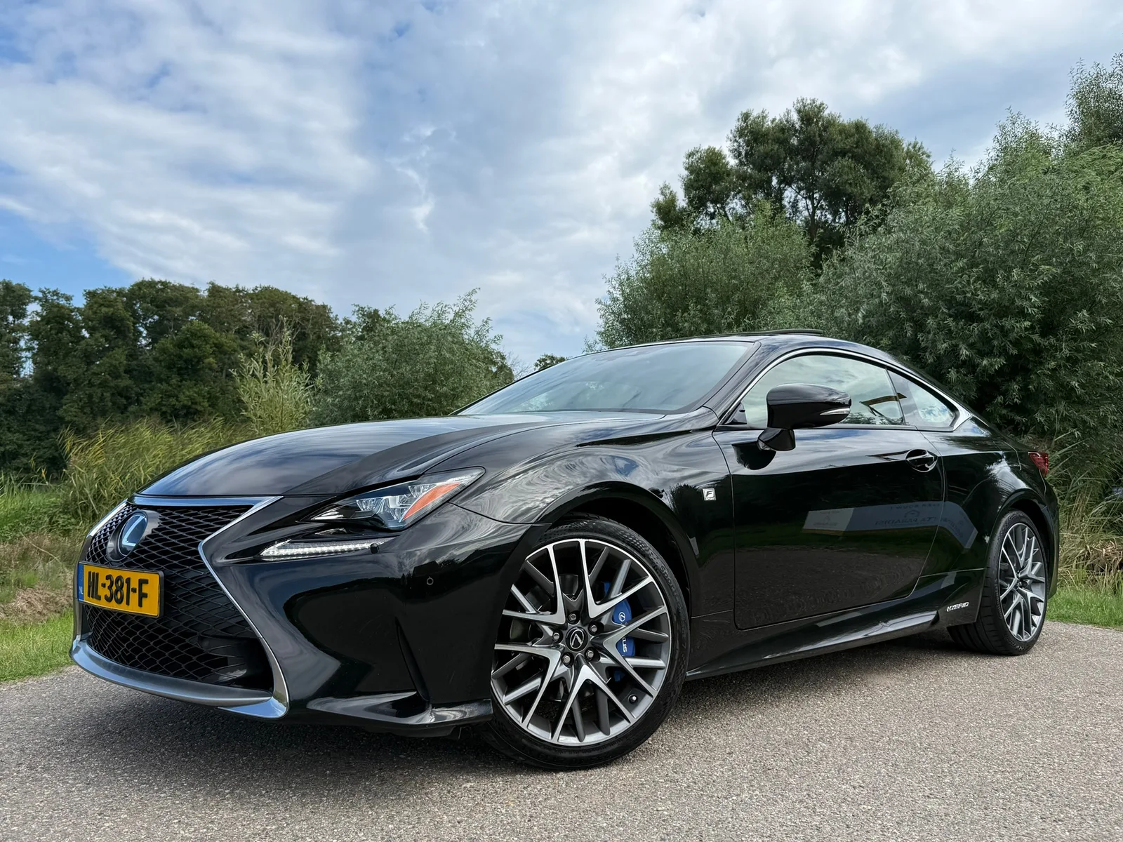 Lexus RC (2016) — foto 1