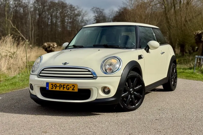 MINI Mini (2011)