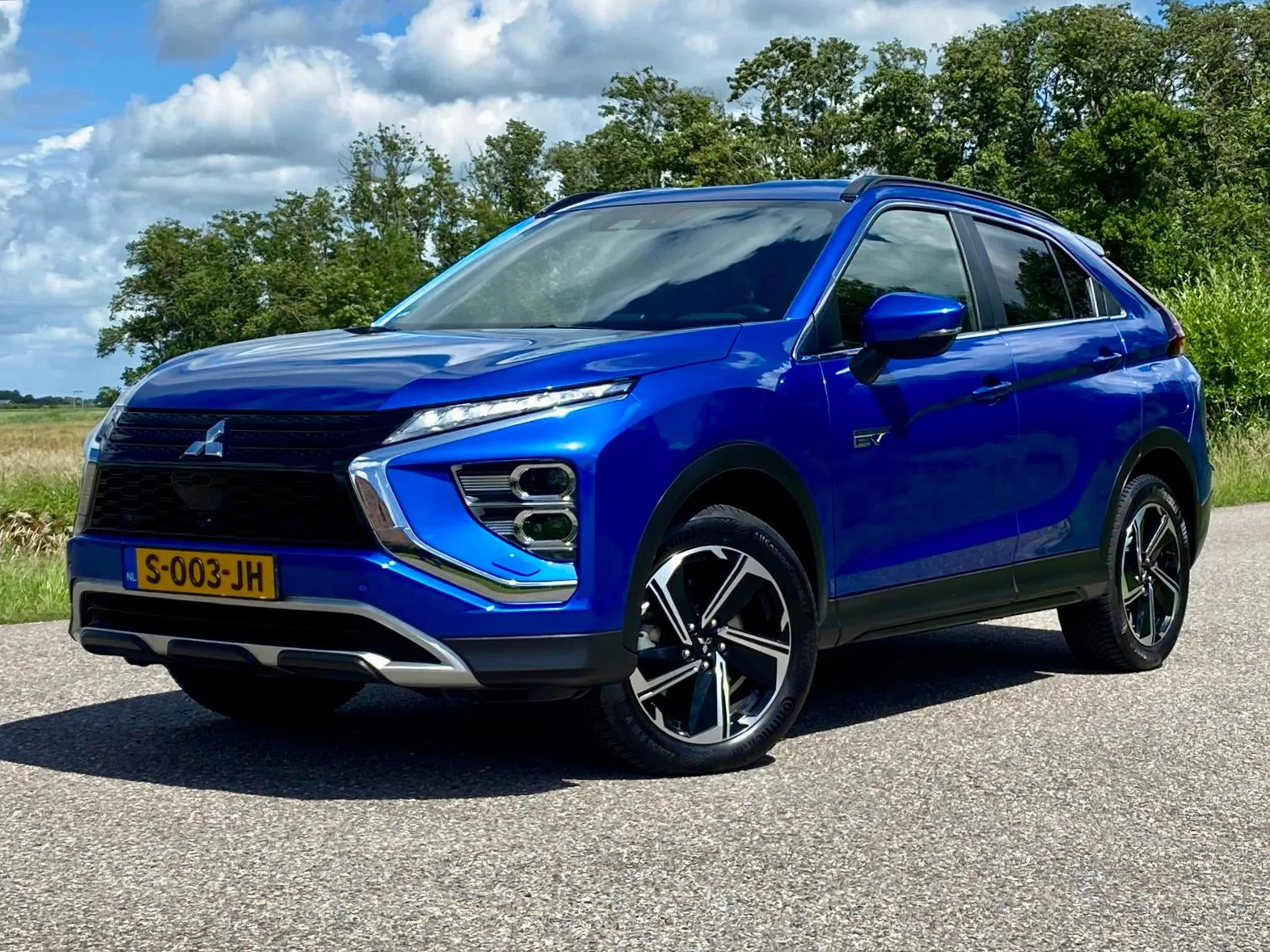 Mitsubishi Eclipse (2022) — foto 1