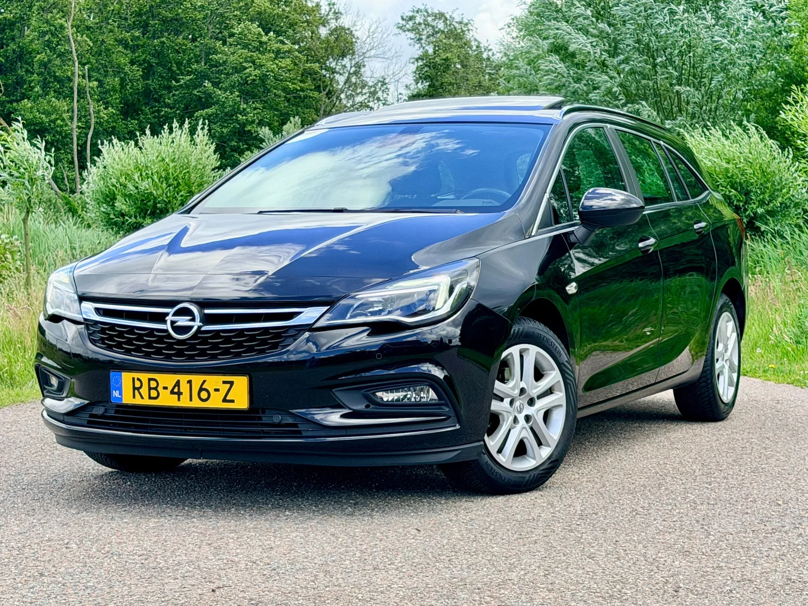 Opel Astra (2017) — foto 1